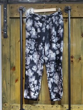 100% Silk Black Gray Floral  Trousers Pleats Pockets Statement Casual Or Dressy